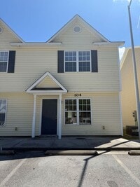 Building Photo - 2 bedroom, 2.5 Bath Townhouse