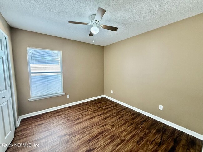 Building Photo - 708 Sharon Ct