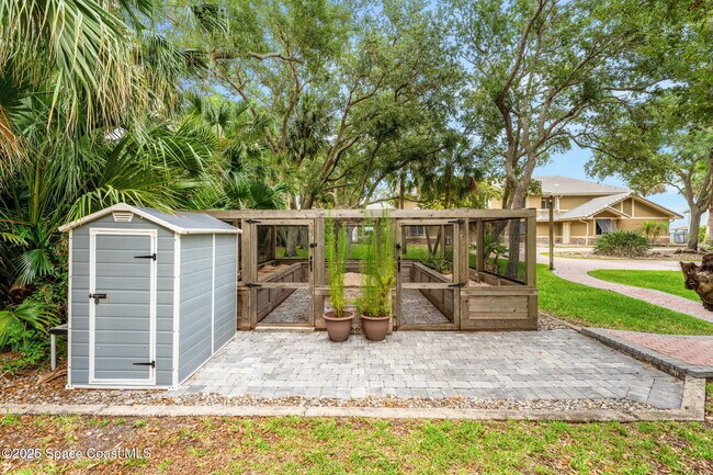Building Photo - 2442 Newfound Harbor Dr