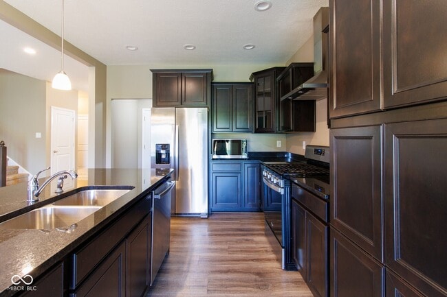 Building Photo - 6610 Aberdeen Dr