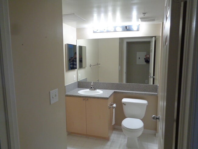 Building Photo - 3627 NW Adriatic Ln