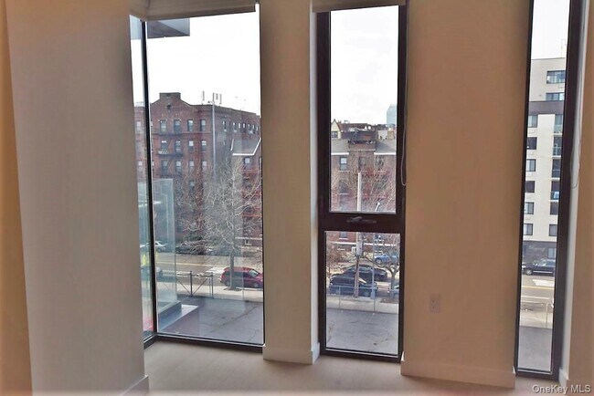 Building Photo - 41-26-41-44 44th St
