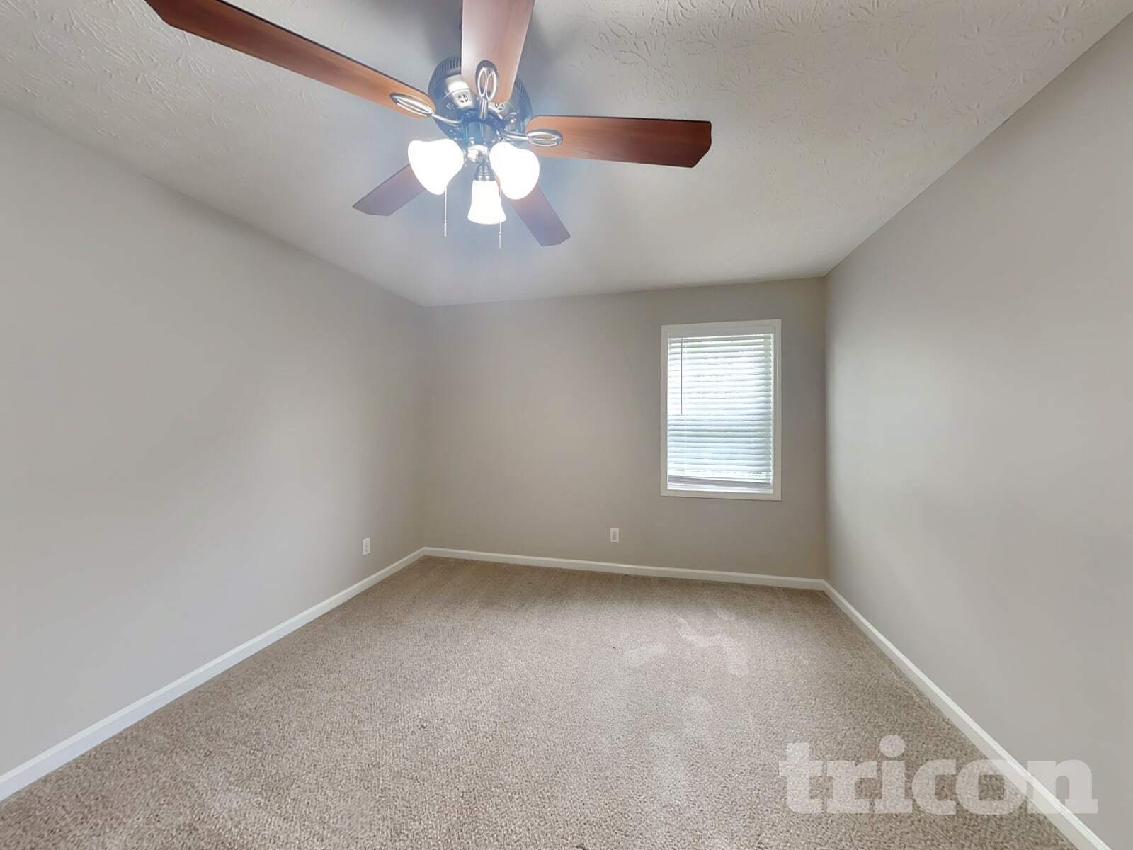 Building Photo - 1567 Kimberly Pl