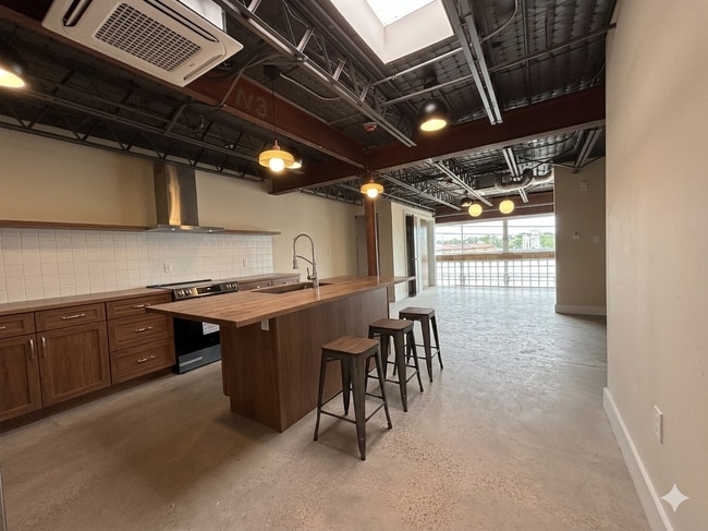 Building Photo - The Garden Lofts