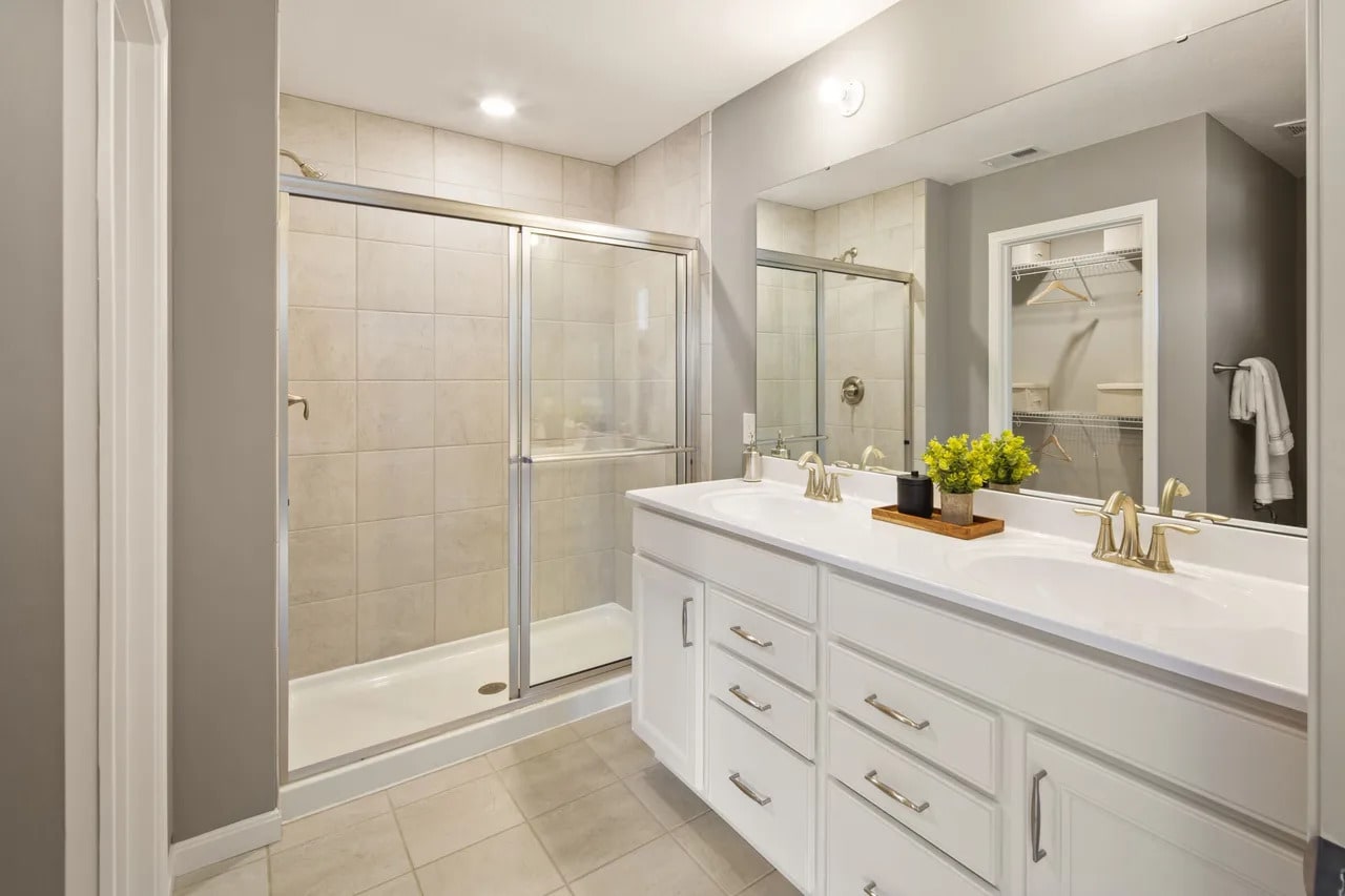 Building Photo - 5567 Eagle Ct