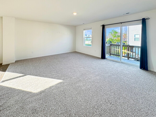 Building Photo - 2241 Sassafras Wy