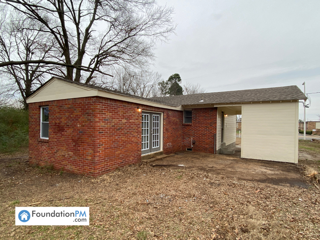 Building Photo - 4621 Cottonwood Rd