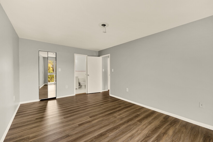 Building Photo - 5614 Bismach Dr