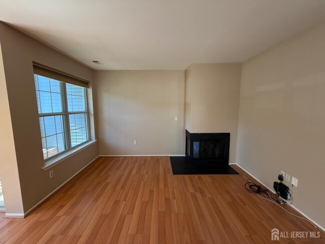 Building Photo - 3081 Cypress Ct