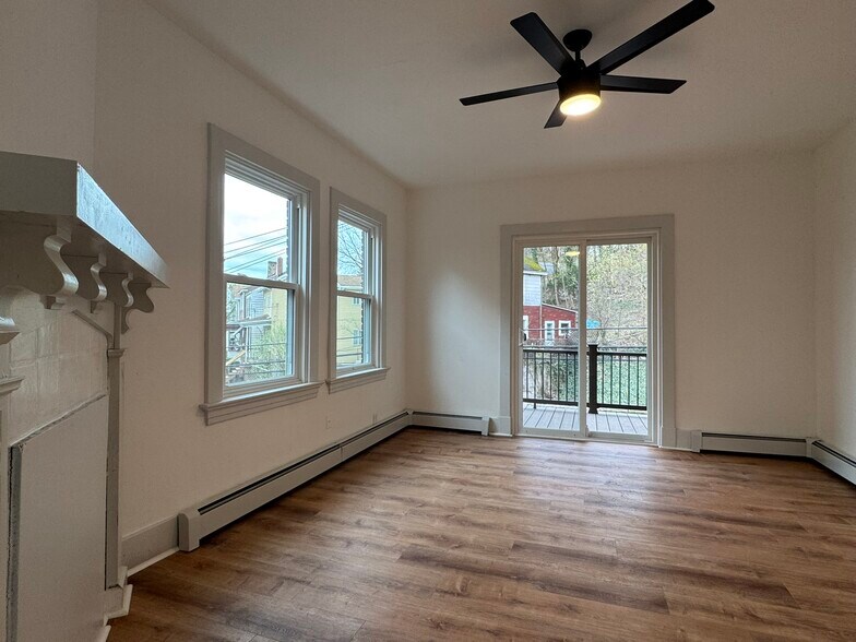 Building Photo - 23 Howard St