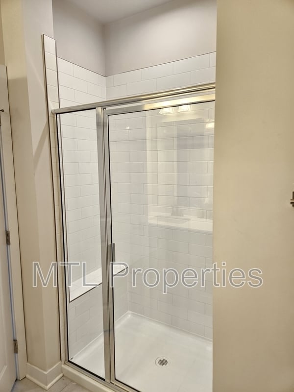 Building Photo - 3712 Ellington St