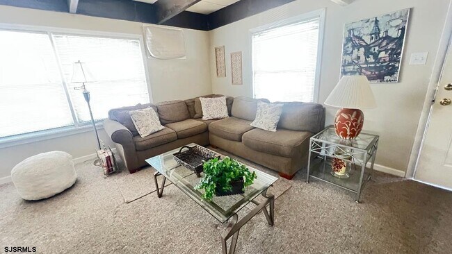 Building Photo - 316 N Vendome Ave