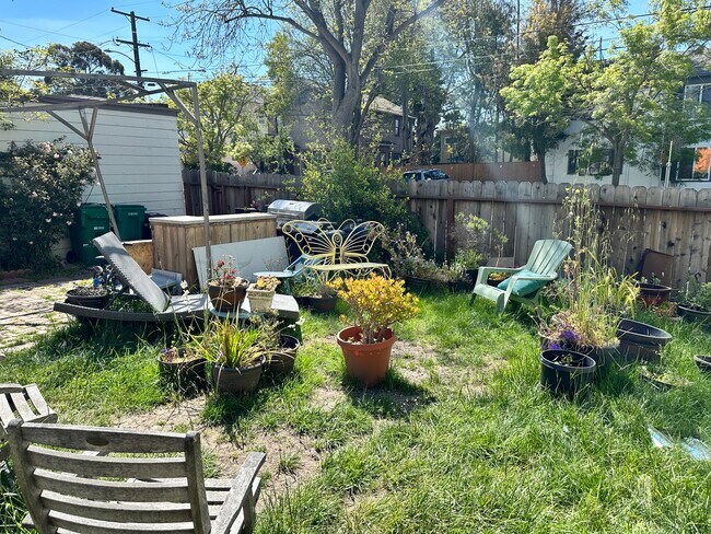 Building Photo - 778 61st St