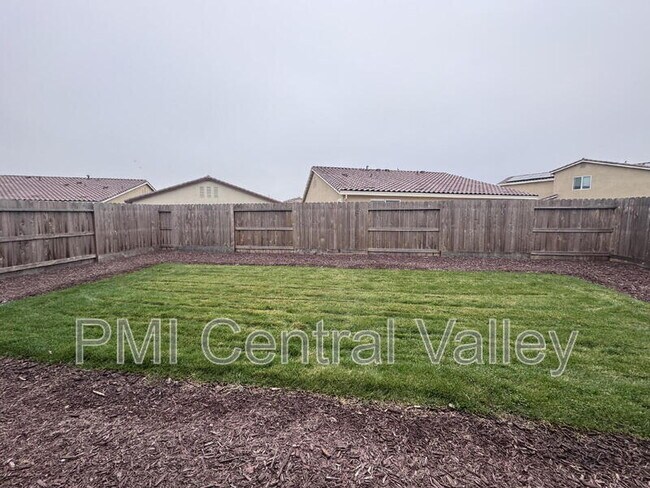 Building Photo - 4612 Irma Dr