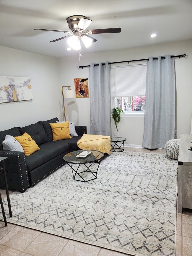 Building Photo - 2500 Houma Blvd