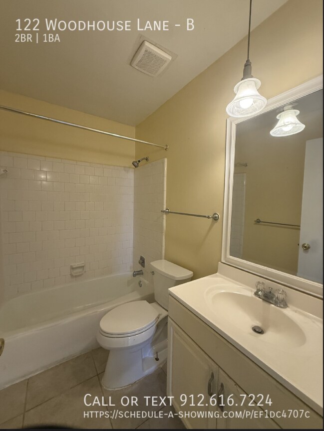 Building Photo - 122 Woodhouse Ln
