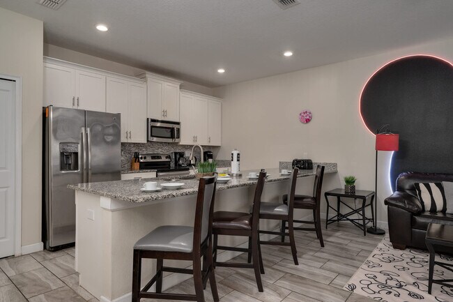 Building Photo - 4806 Brier Rose Ln