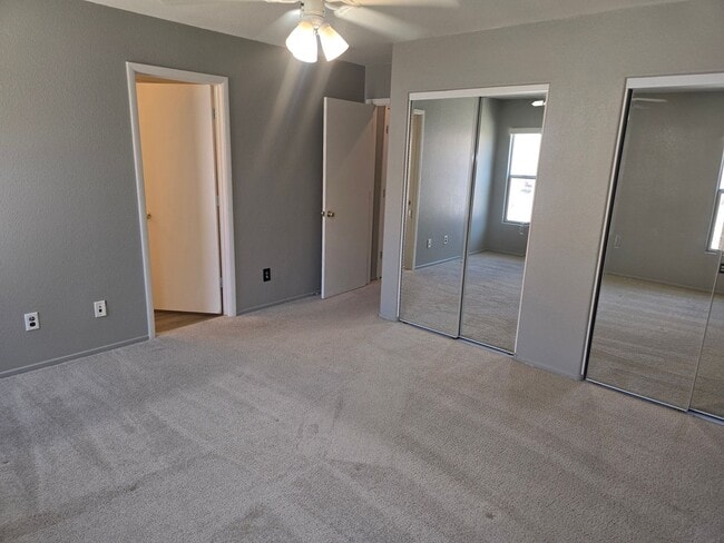 Building Photo - KEEP AN EYE ON THIS! WILL NOT LAST LONG!