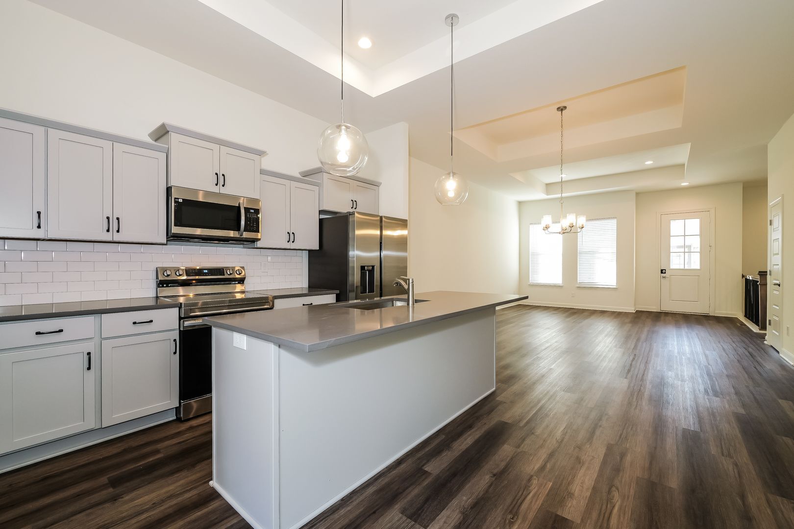 Building Photo - 16157-16165 Fontana St