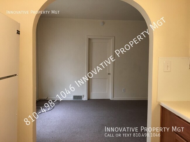 Building Photo - 702 Thomson-#5
