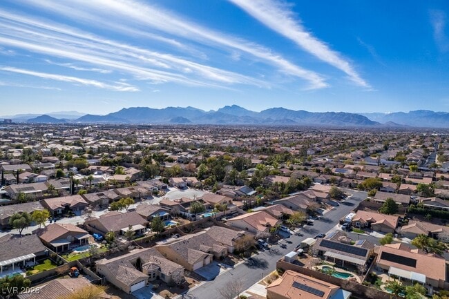 Building Photo - 8217 Cabin Springs Ave