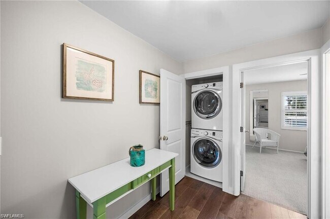 Building Photo - 1222 Gordon Dr