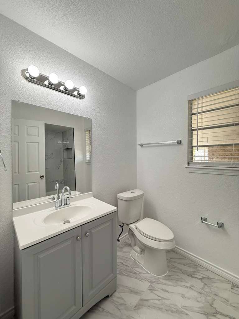 Building Photo - 317 E Lindbergh Blvd