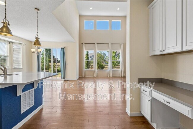 Building Photo - 963 Laramie Ln