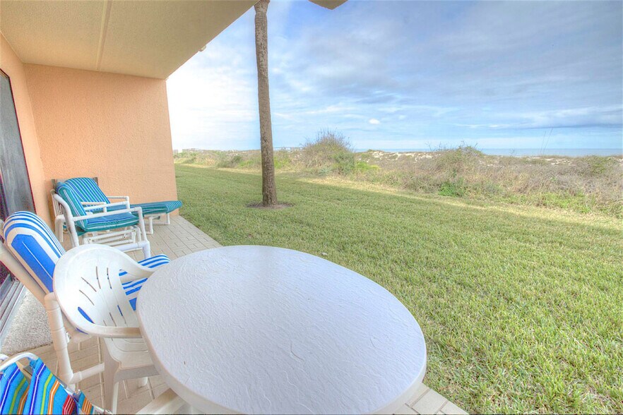 Building Photo - 6100 A1A S