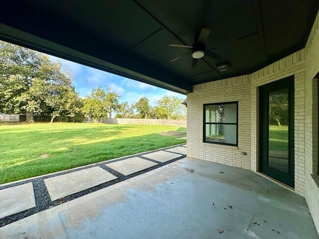 Building Photo - Stunning 3/2.5/2 in LISD! Tour Today!