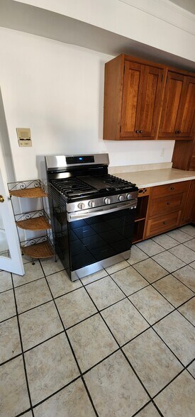 Building Photo - 501 Fairmount Ave