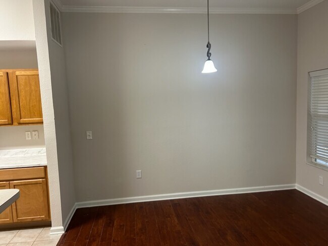 Building Photo - 6087 Maggies Cir