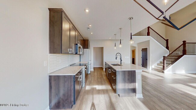 Building Photo - 212 Education Wy