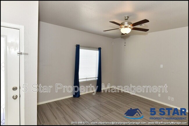 Building Photo - 4825 Mark Avizo