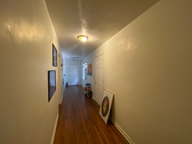 Building Photo - 1725 Airport Dr