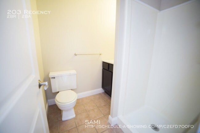 Building Photo - 203 Regency