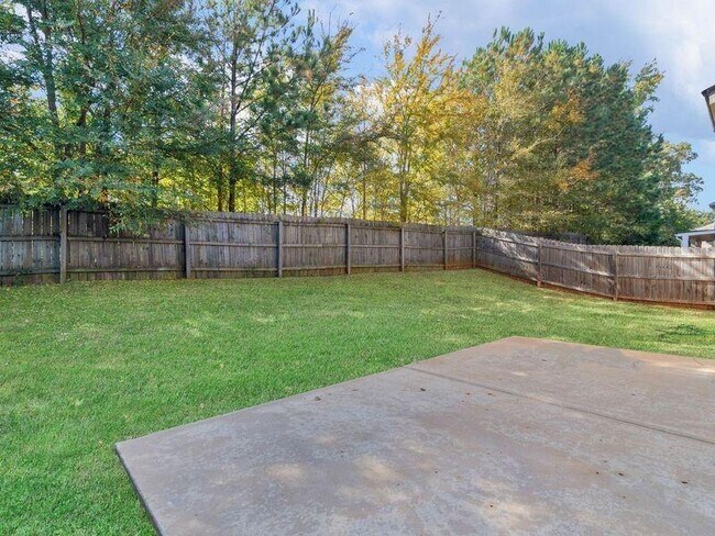 Building Photo - 2325 Braelin Loop