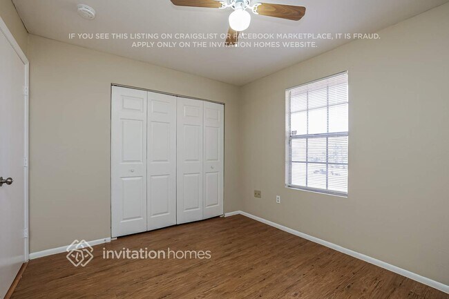 Building Photo - 8012 Cypress Dr N