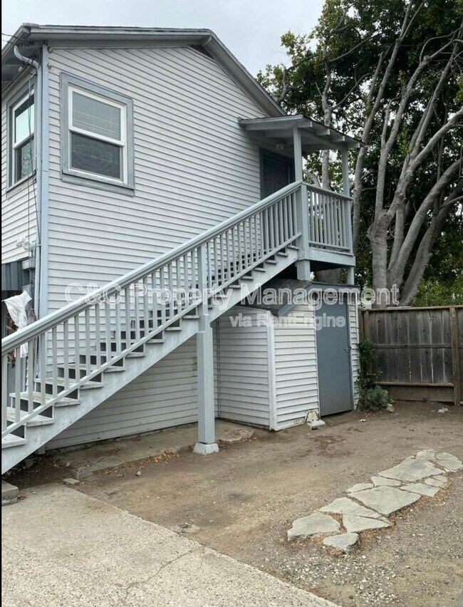 Building Photo - 21625 E Cliff Dr