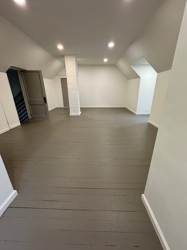 Upstairs den - 1407 5th Ave S