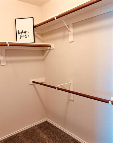 Building Photo - 9100 Warren Dr