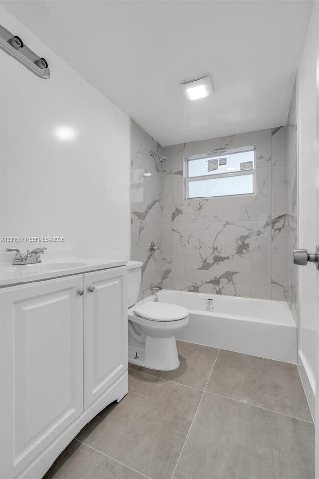 Building Photo - 265 NE 55th Terrace