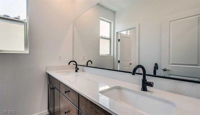 Building Photo - 1853 Crown King Ct