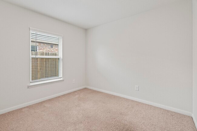 Building Photo - 25461 Black Spruce Dr