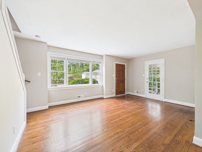 Building Photo - 8410 Weldon Dr