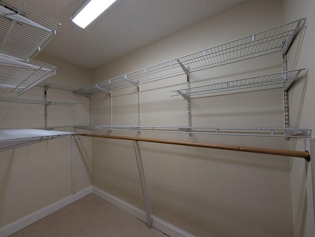 Building Photo - 3830 Coral Tree Cir