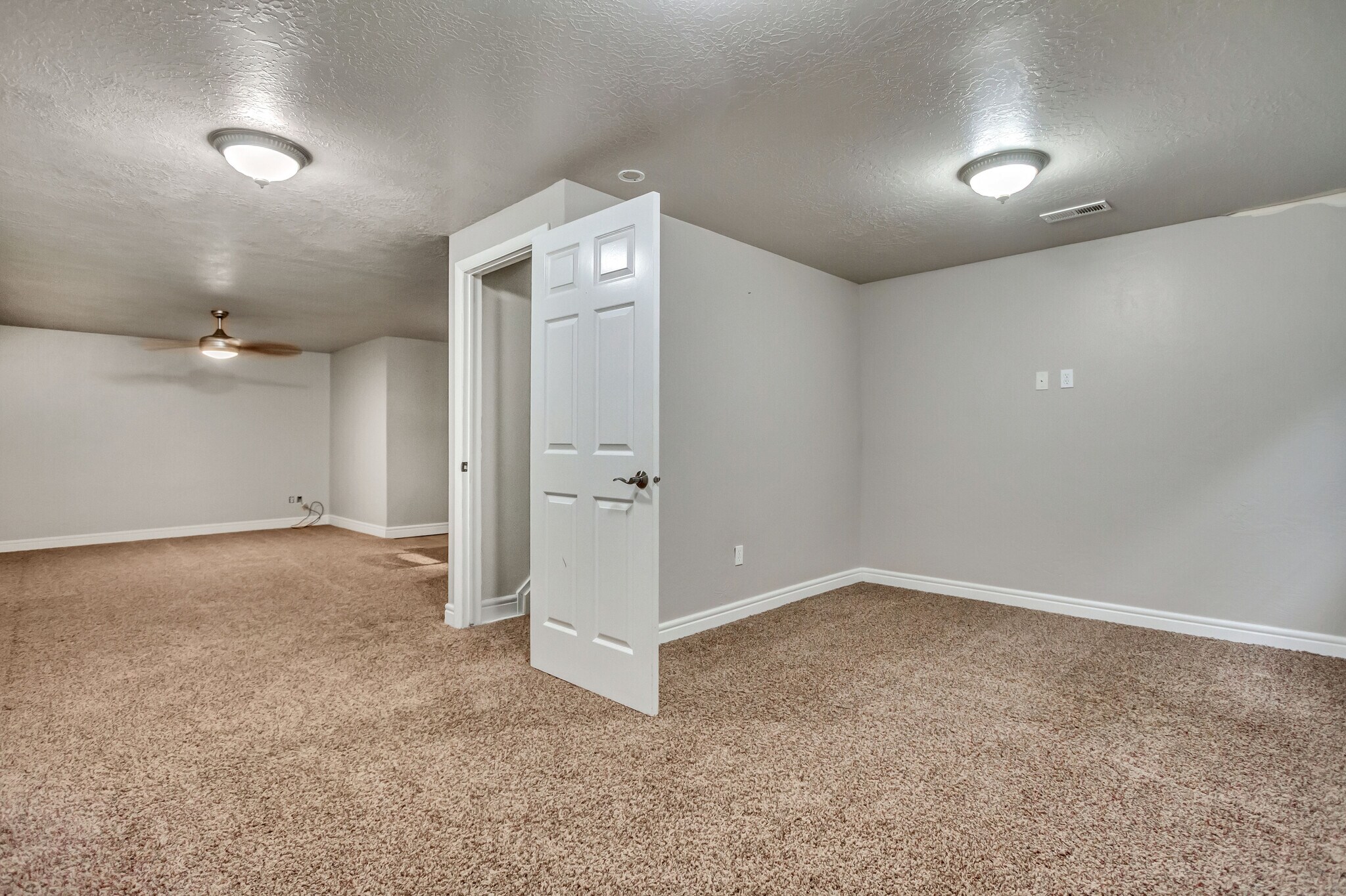 Building Photo - 1310 E 1990 S