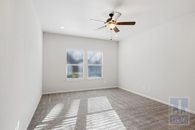 Building Photo - 14605 Running Deer Trail