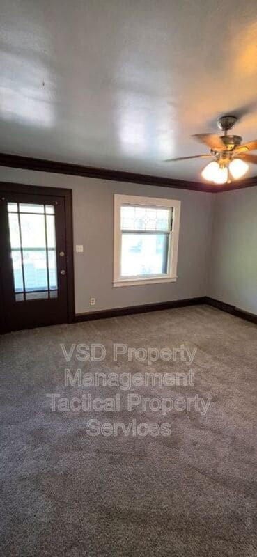 Building Photo - 4024 E 143rd St