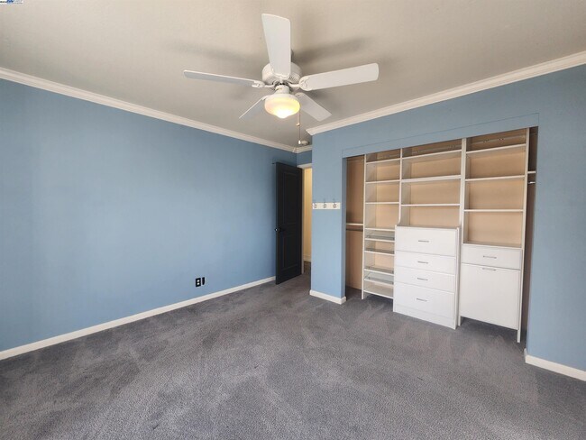 Building Photo - 1127 Mataro Ct
